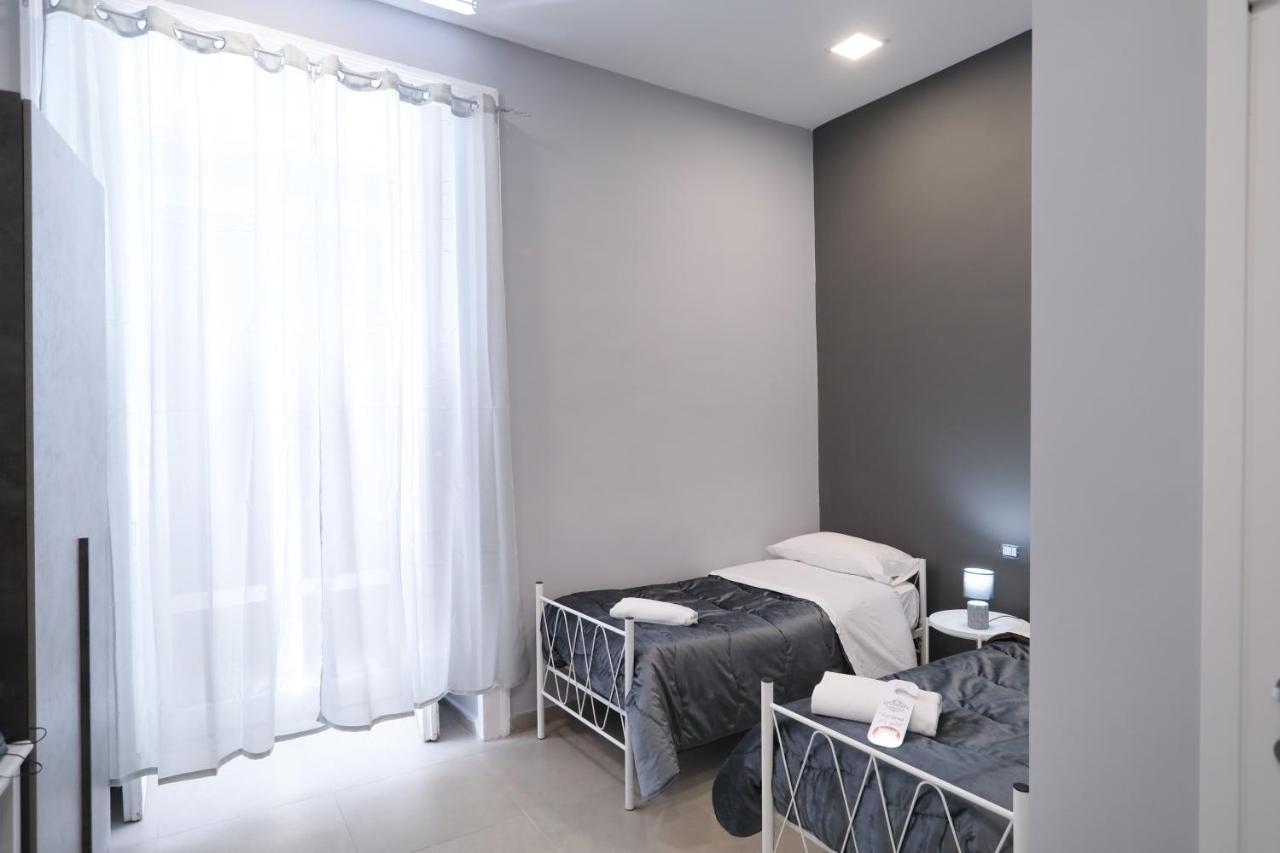 Residenza Esposito Economy Rooms Napoli Dış mekan fotoğraf
