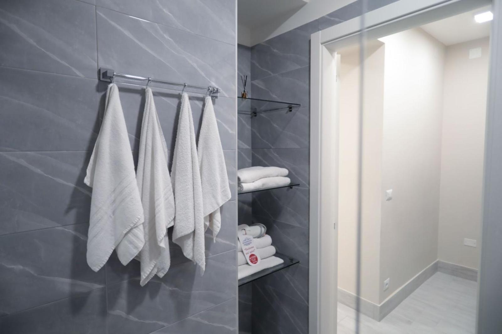 Residenza Esposito Economy Rooms Napoli Dış mekan fotoğraf