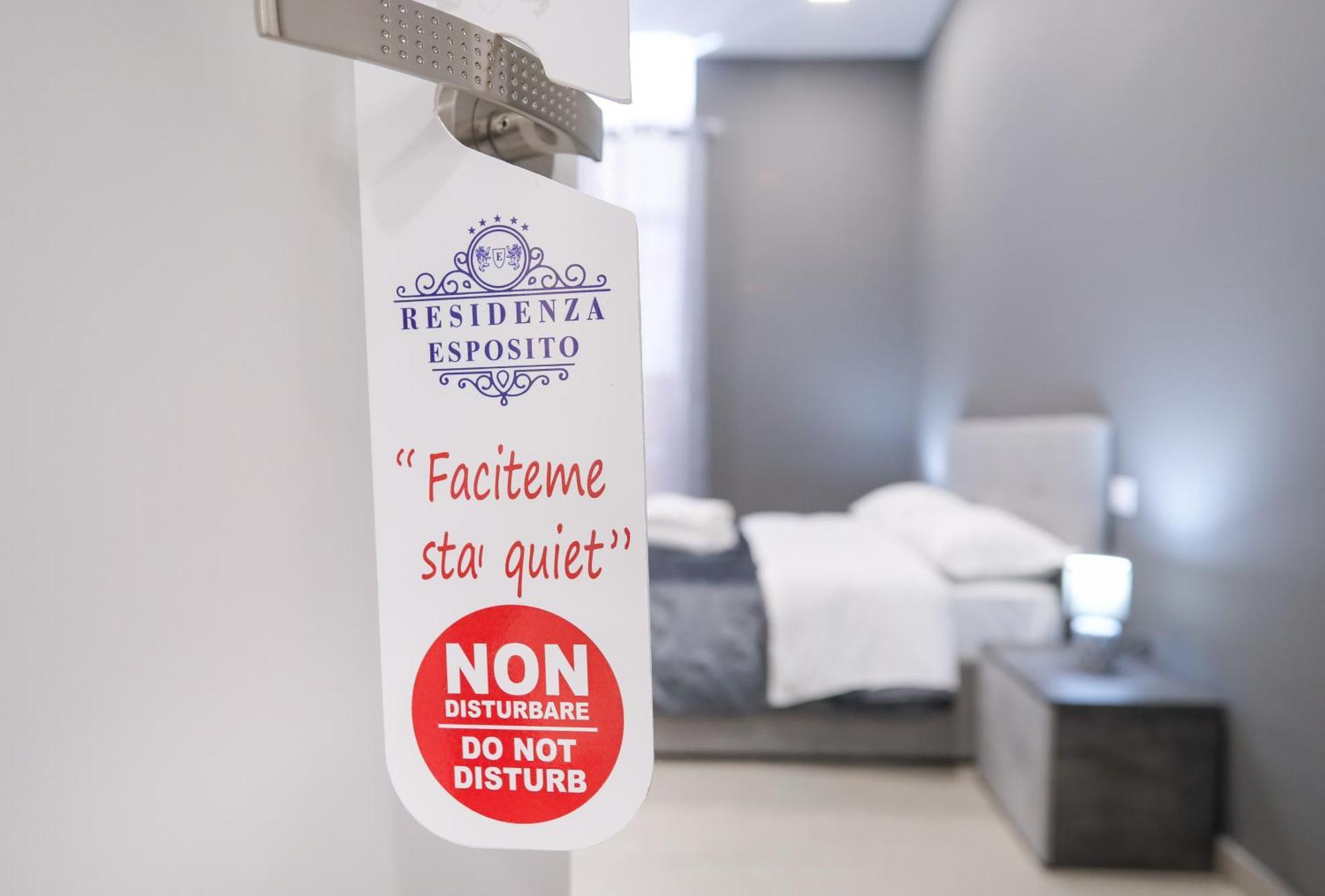 Residenza Esposito Economy Rooms Napoli Oda fotoğraf